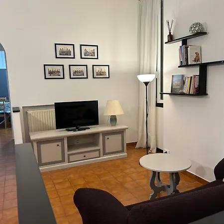 La Casa Di Ale Apartment *